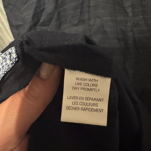 XL Van Heusen Button Down Long Sleeve Shirt - Picture 2 of 5